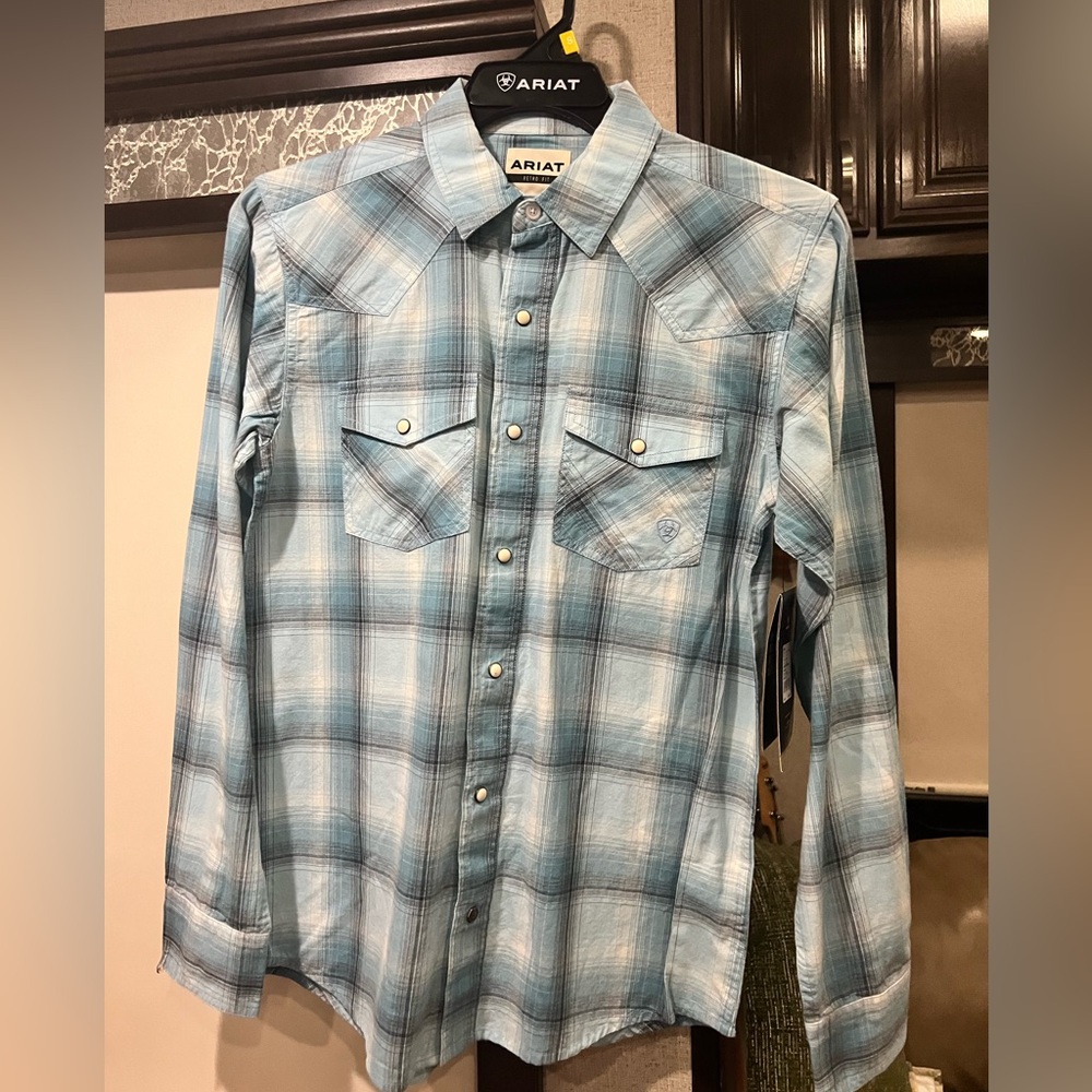 Ariat Retro Fit Men’s Pearl Snap Long Sleeve